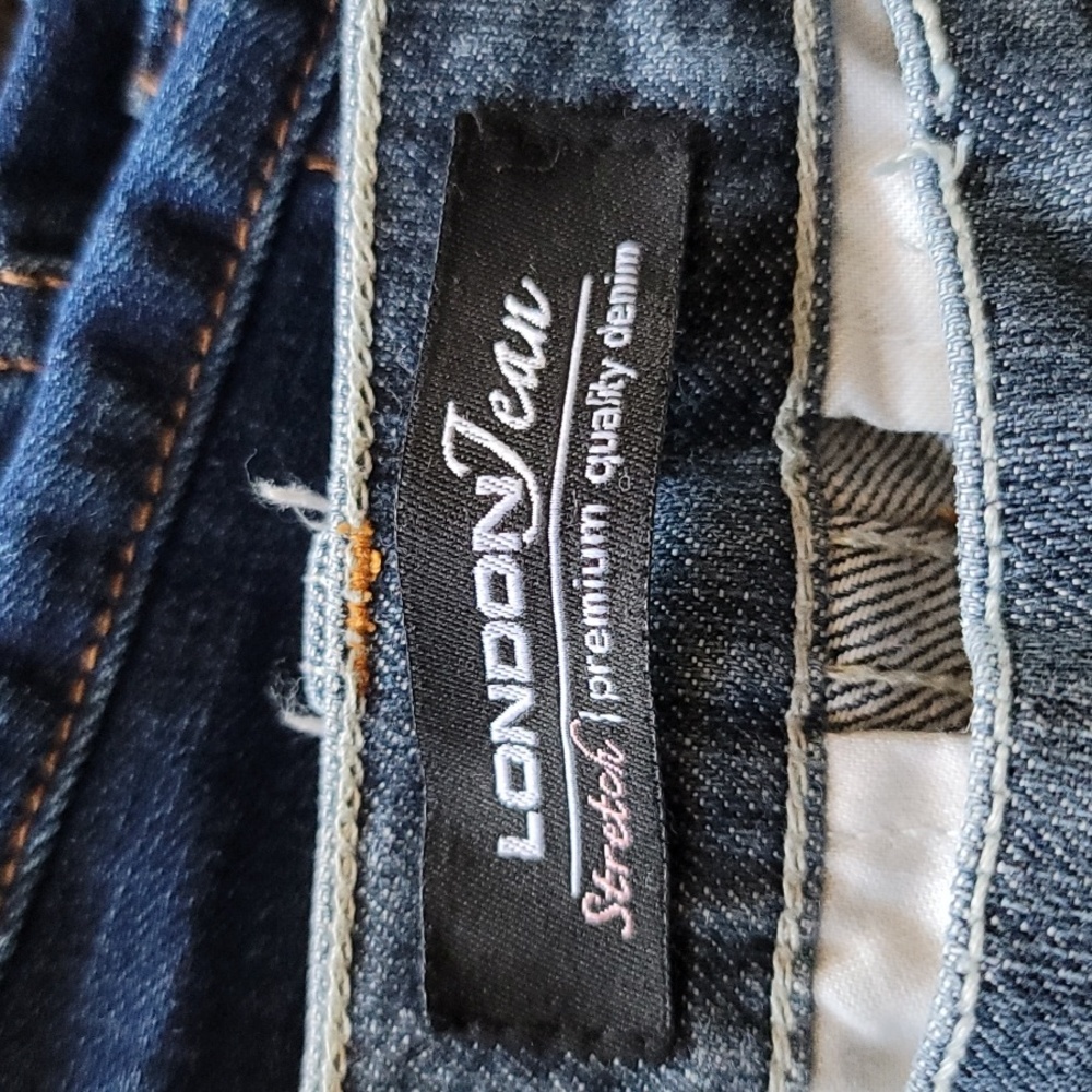 Victoria's Secret London Jean - Picture 6 of 8